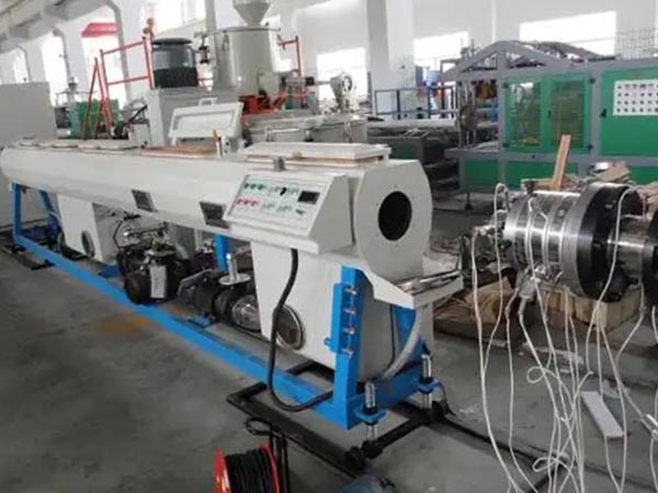 PVC排水管挤出生产线
