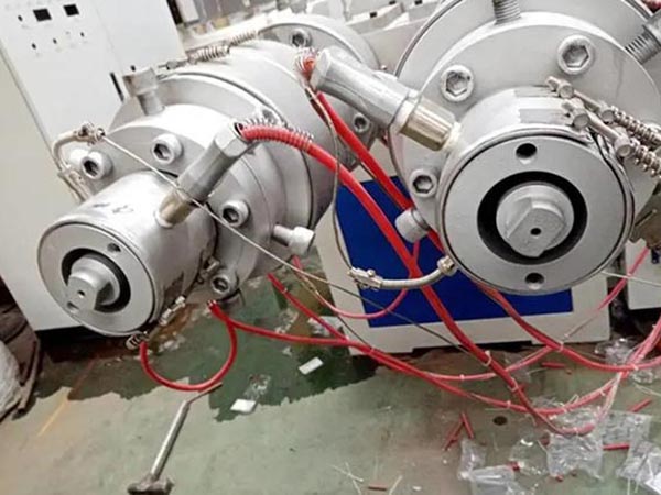 UPVC double pipe production line